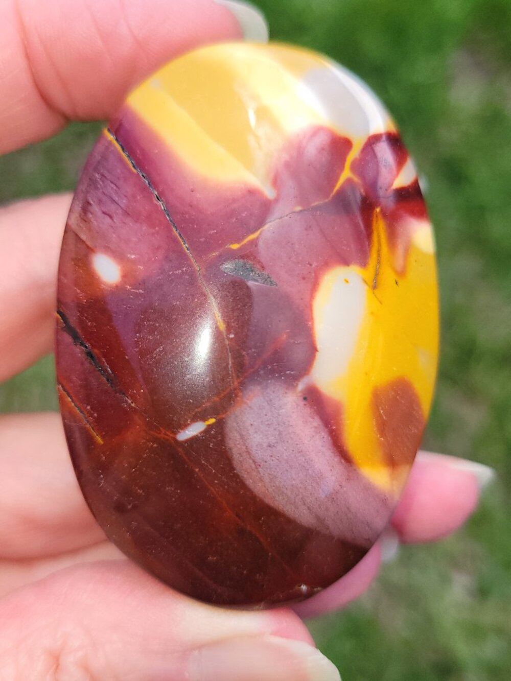 Mookaite Palm Stone (M107)